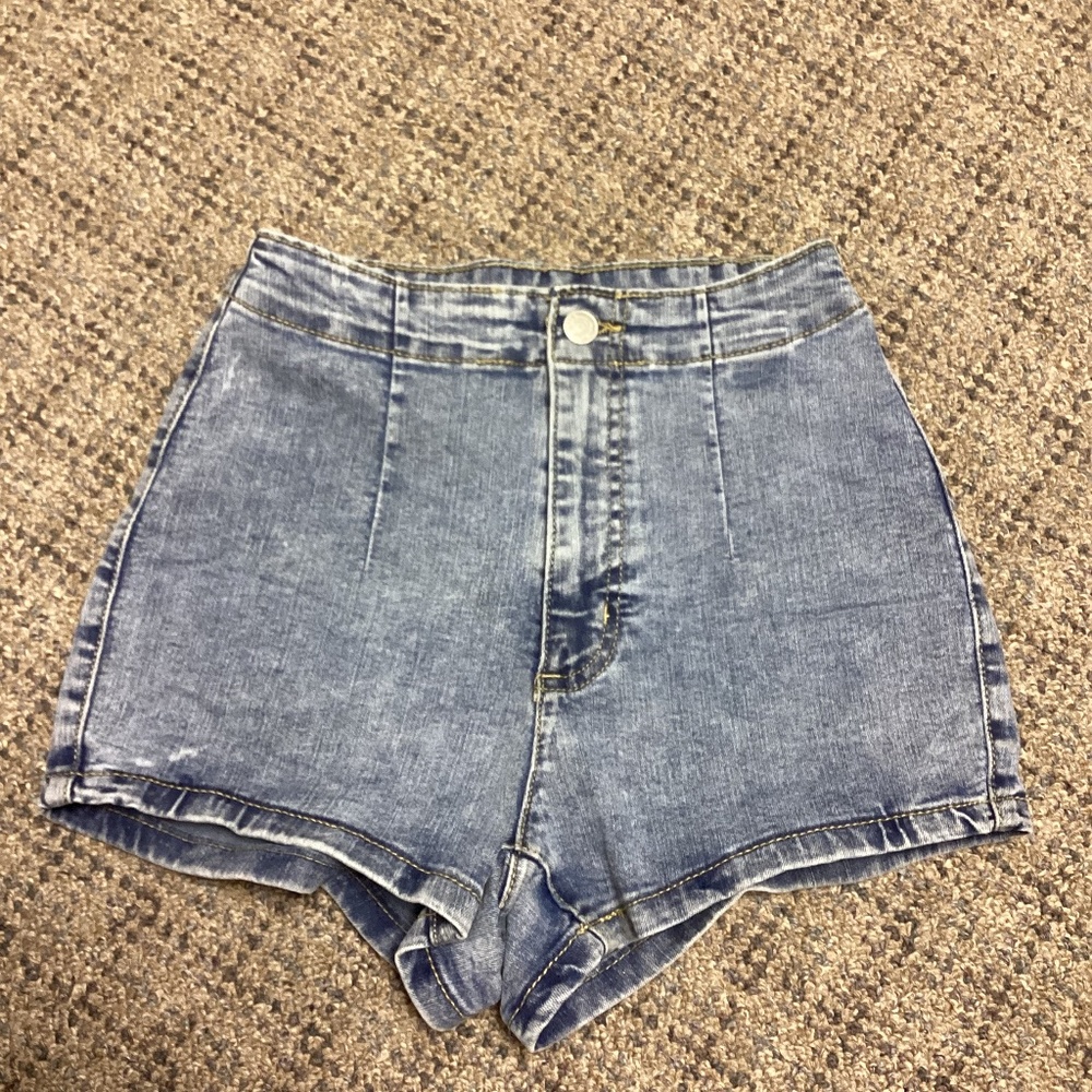 Wild Fable High Rise Denim Jean Shorts with Back Pockets * Size 2